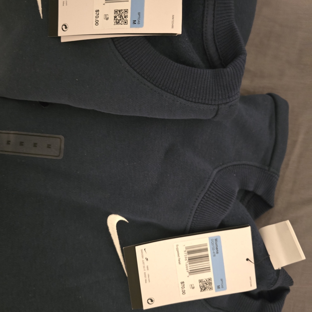 Nike Womens Dark Navy Crewneck Sweatshirt with White Swoosh